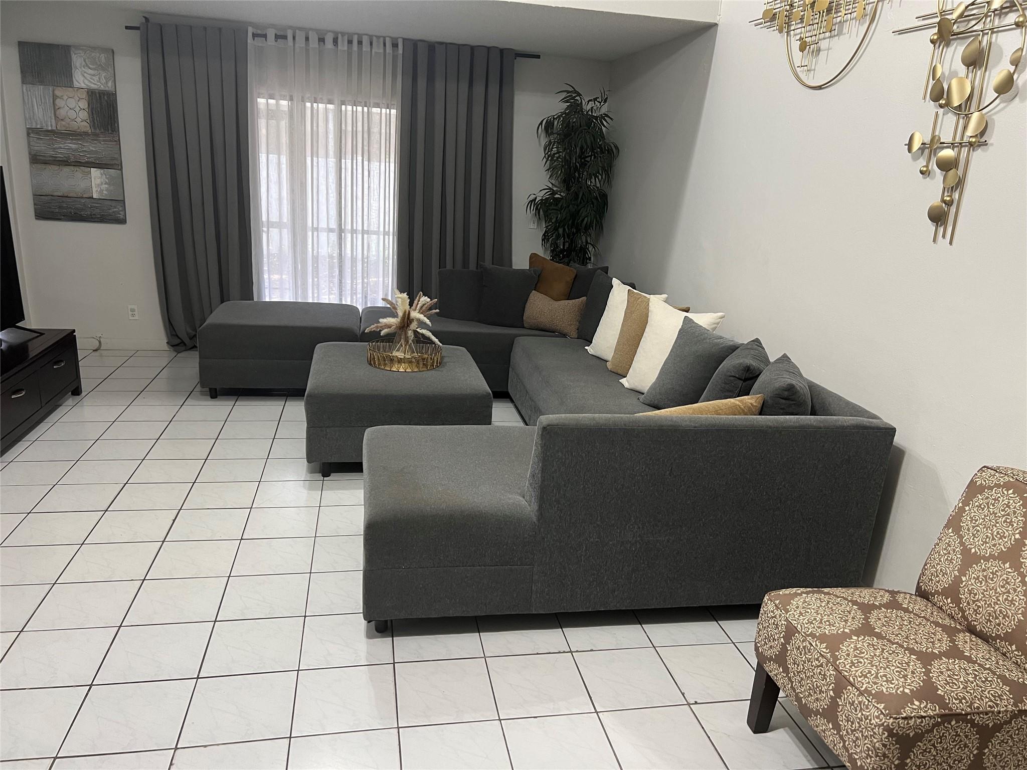 11530-32 NW 43rd Street 11530-32, Coral Springs, FL 33065