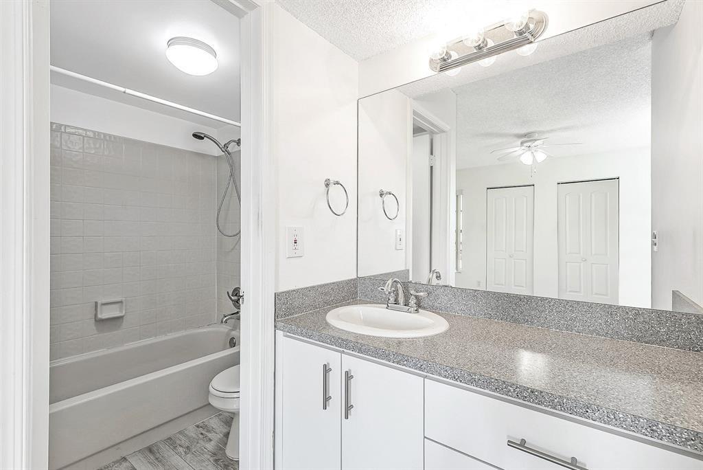 911 Twin Lakes Drive 3-N, Coral Springs, FL 33071