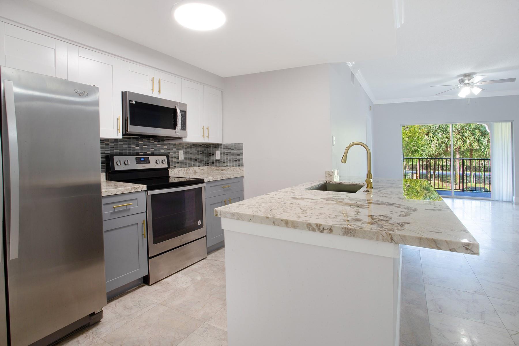 5860 W Sample Road 204, Coral Springs, FL 33067