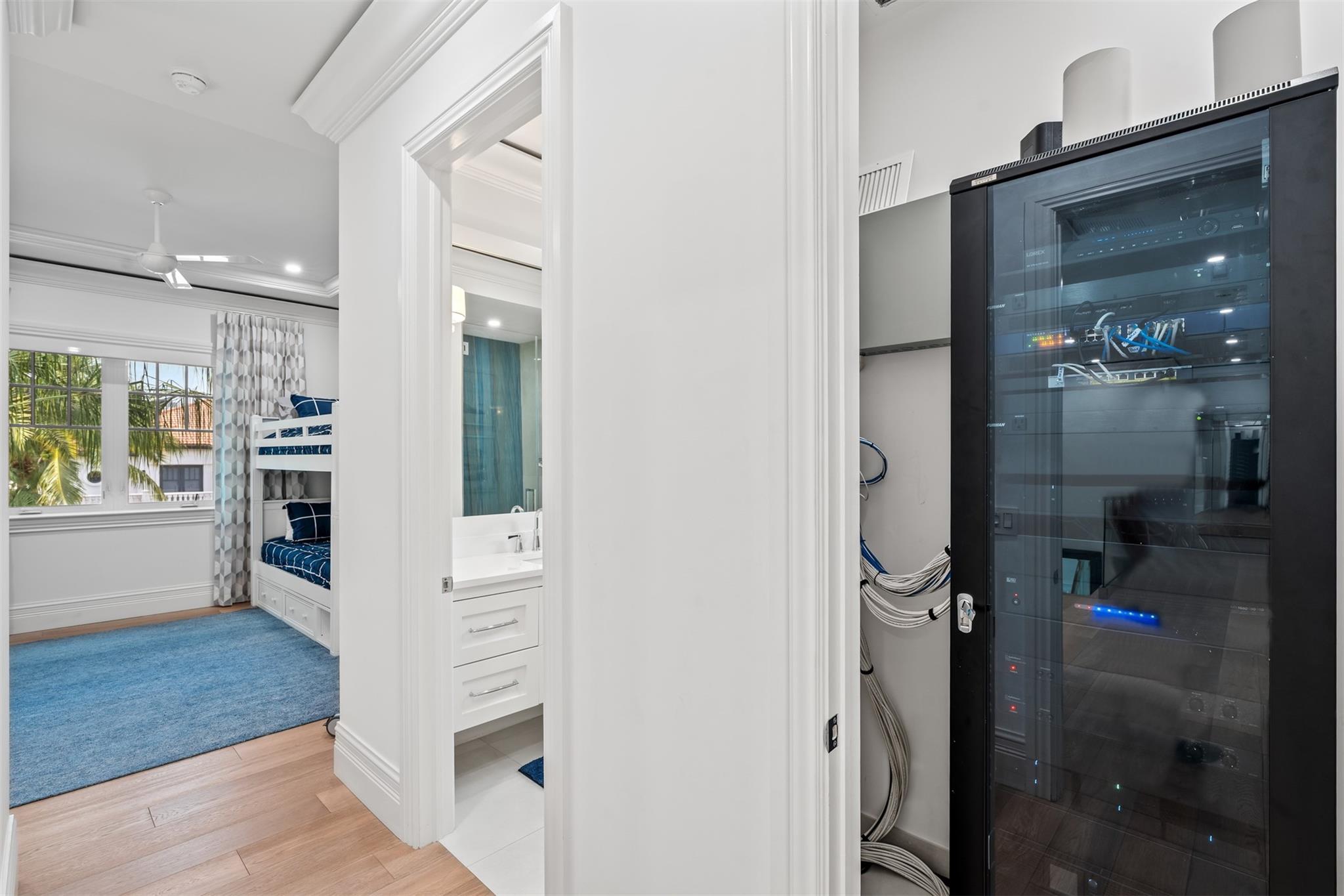 Discreteley placed home automation system.