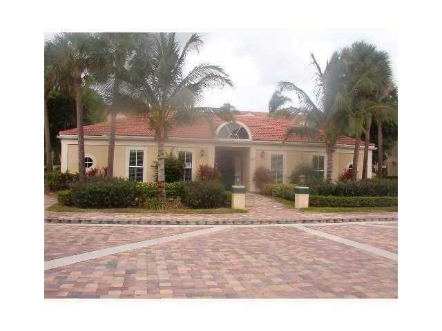 833 Riverside Drive 824, Coral Springs, FL 33071