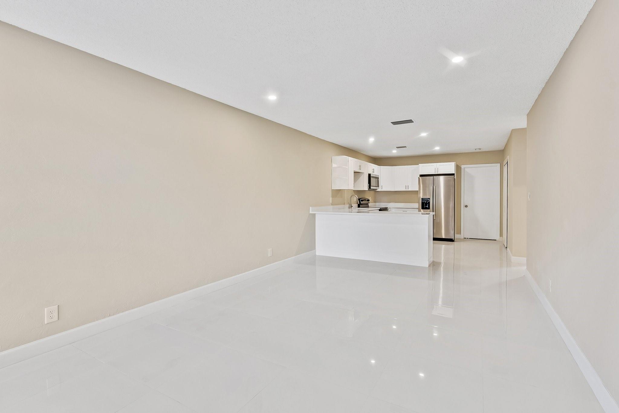 3580 NW 110th Avenue B, Coral Springs, FL 33065