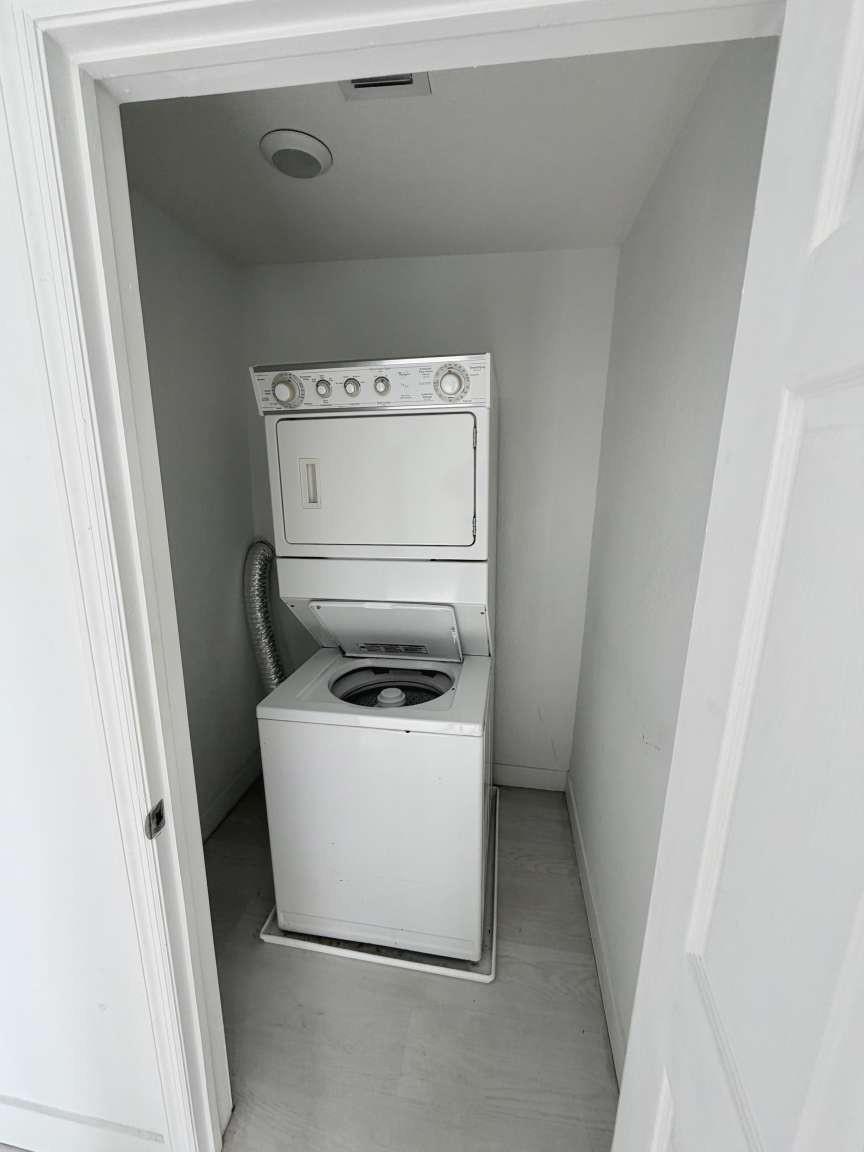 7516 NE 1st Avenue 302, Miami, FL 33138