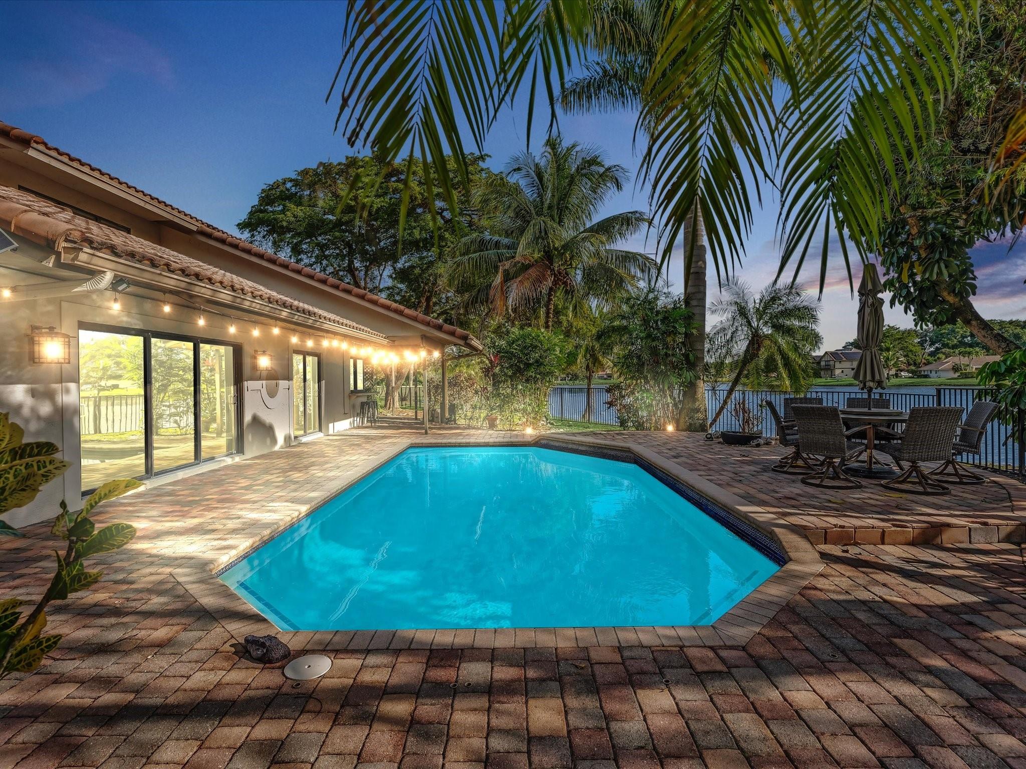 10320 NW 6th Street, Coral Springs, FL 33071