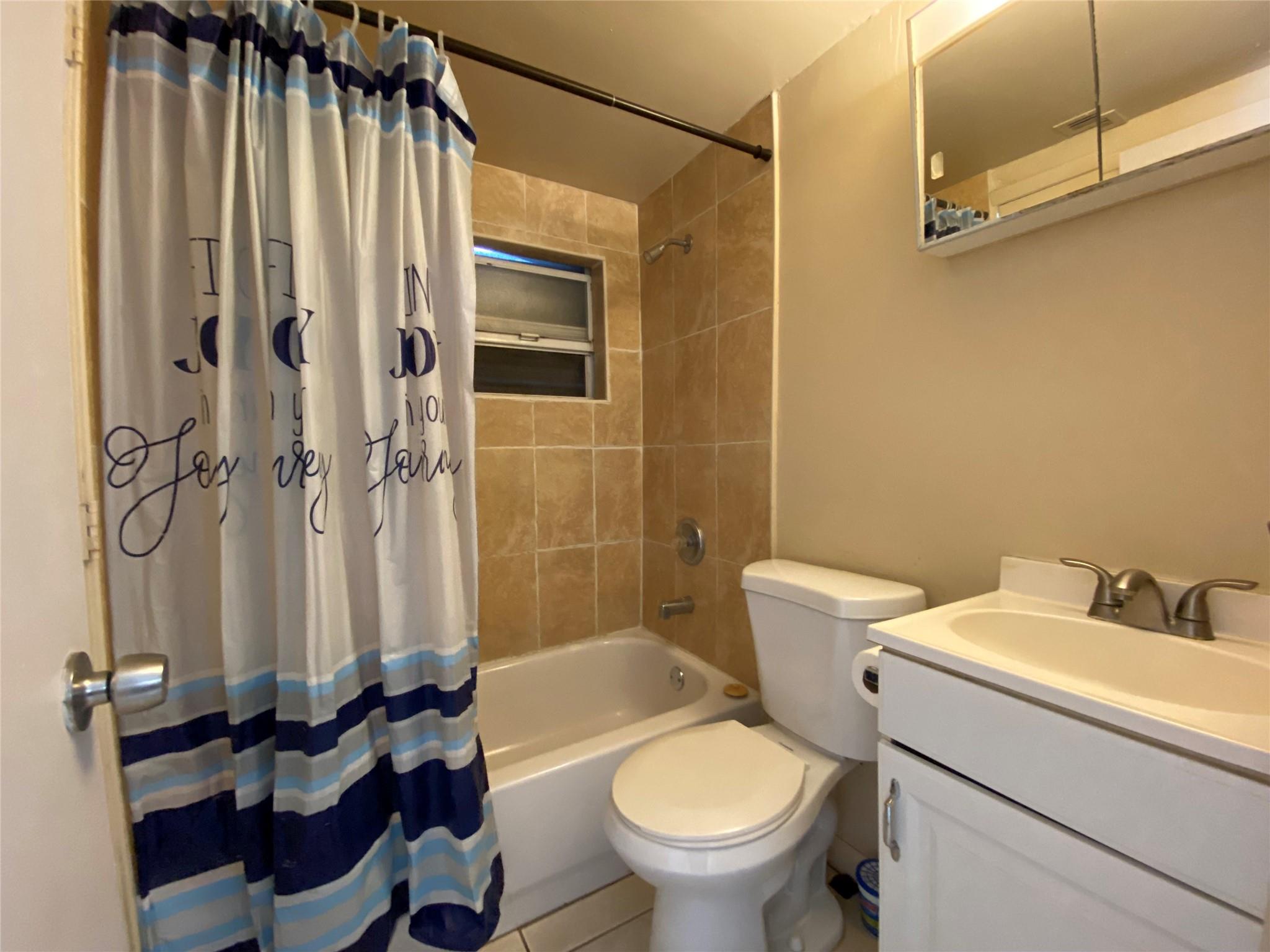 9600 NW 24th Avenue, Miami, FL 33147