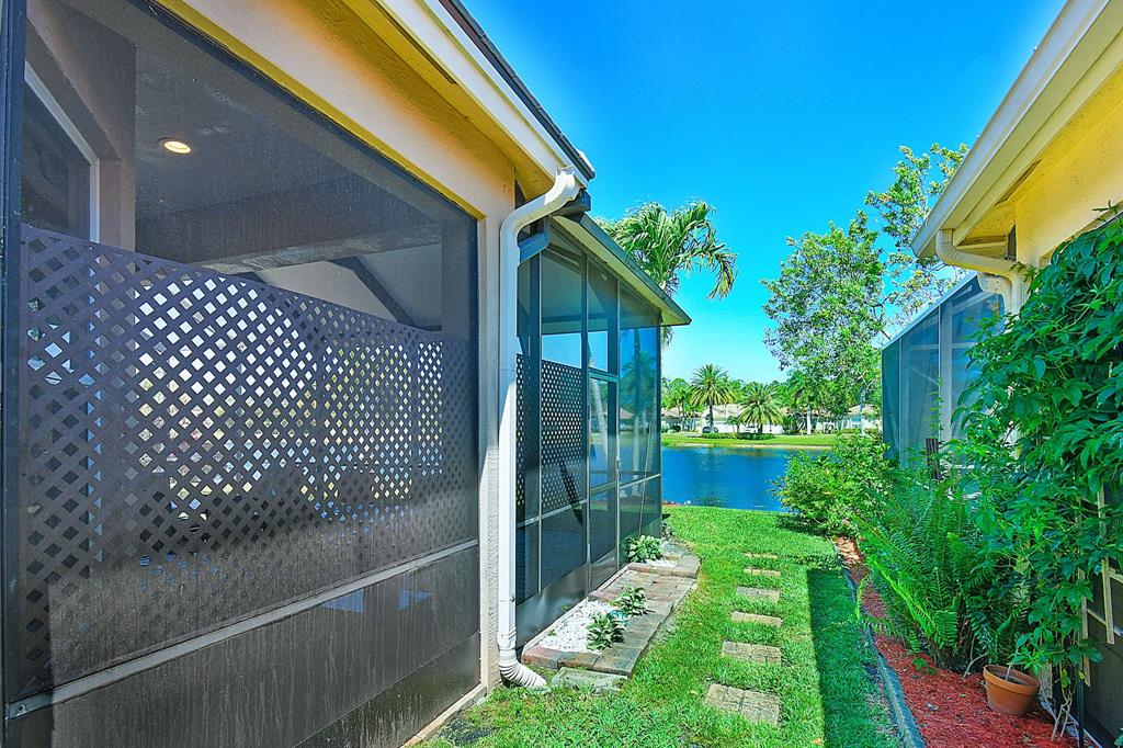 Photo for 6556 SE Broadmoor Lane, Stuart, FL 34997 - Listing #FX-10436197 6556 SE Broadmoor Lane, Stuart, FL 34997