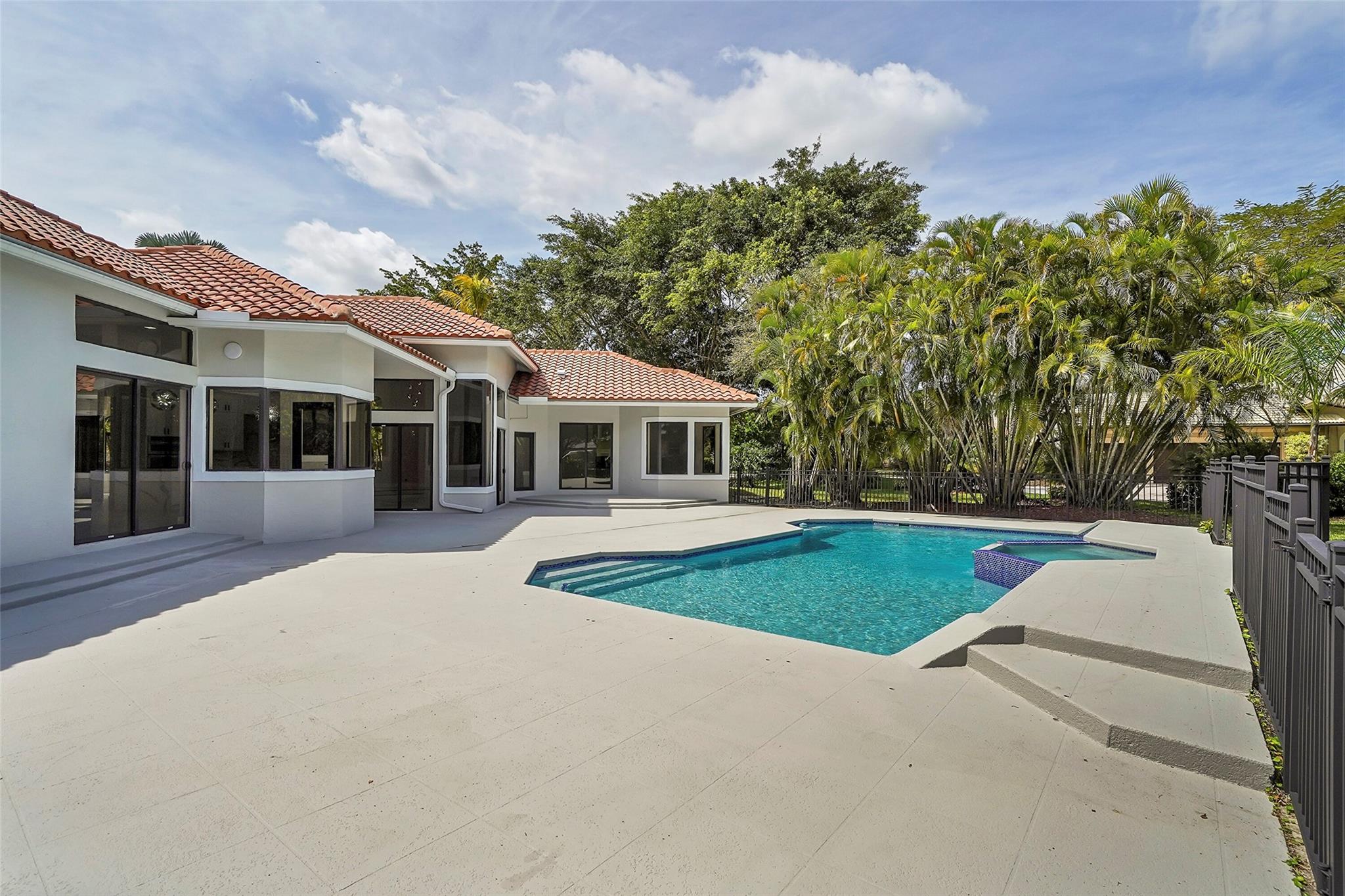 7685 NW 47th Drive, Coral Springs, FL 33067