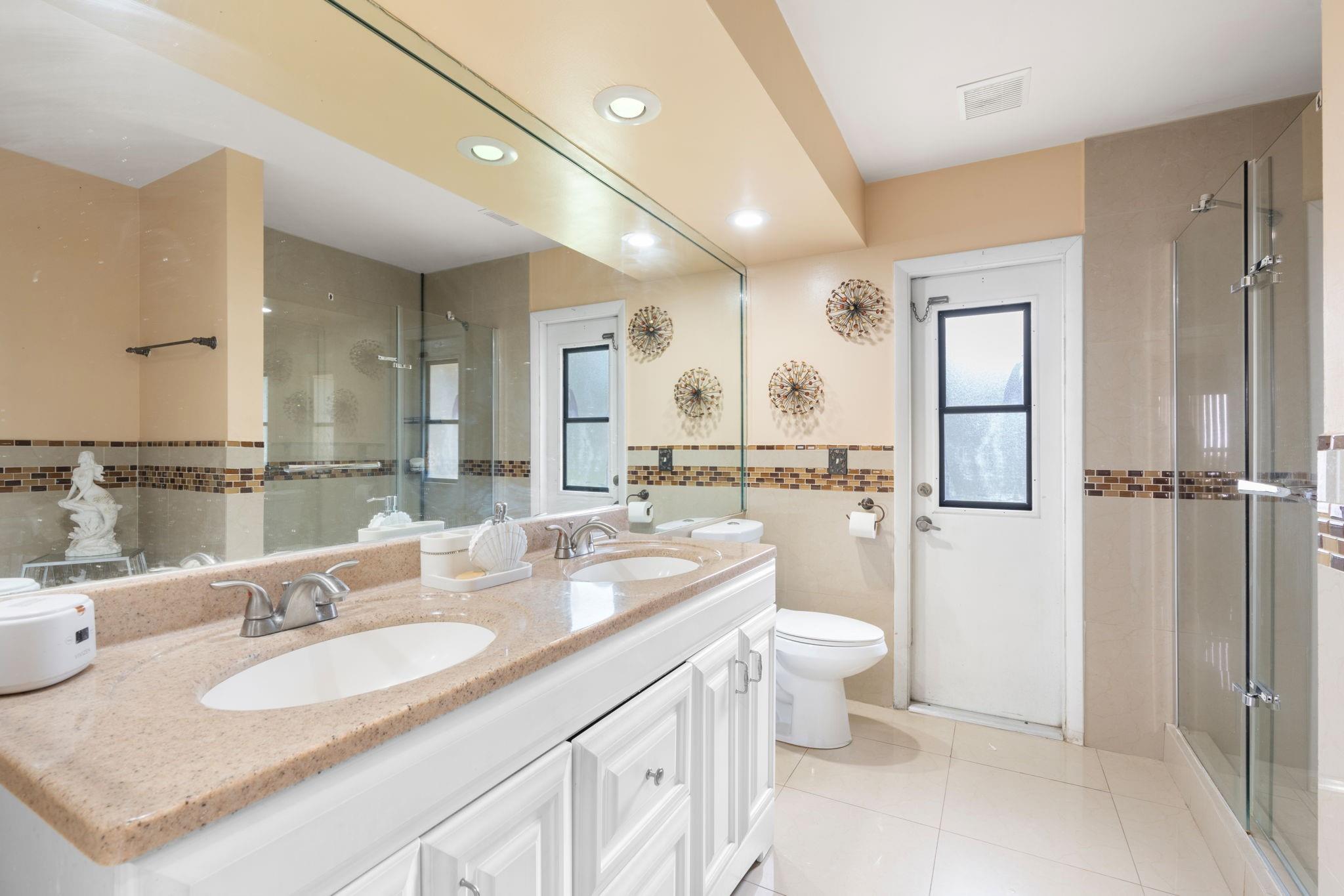 2326 NW 96th Way, Coral Springs, FL 33065