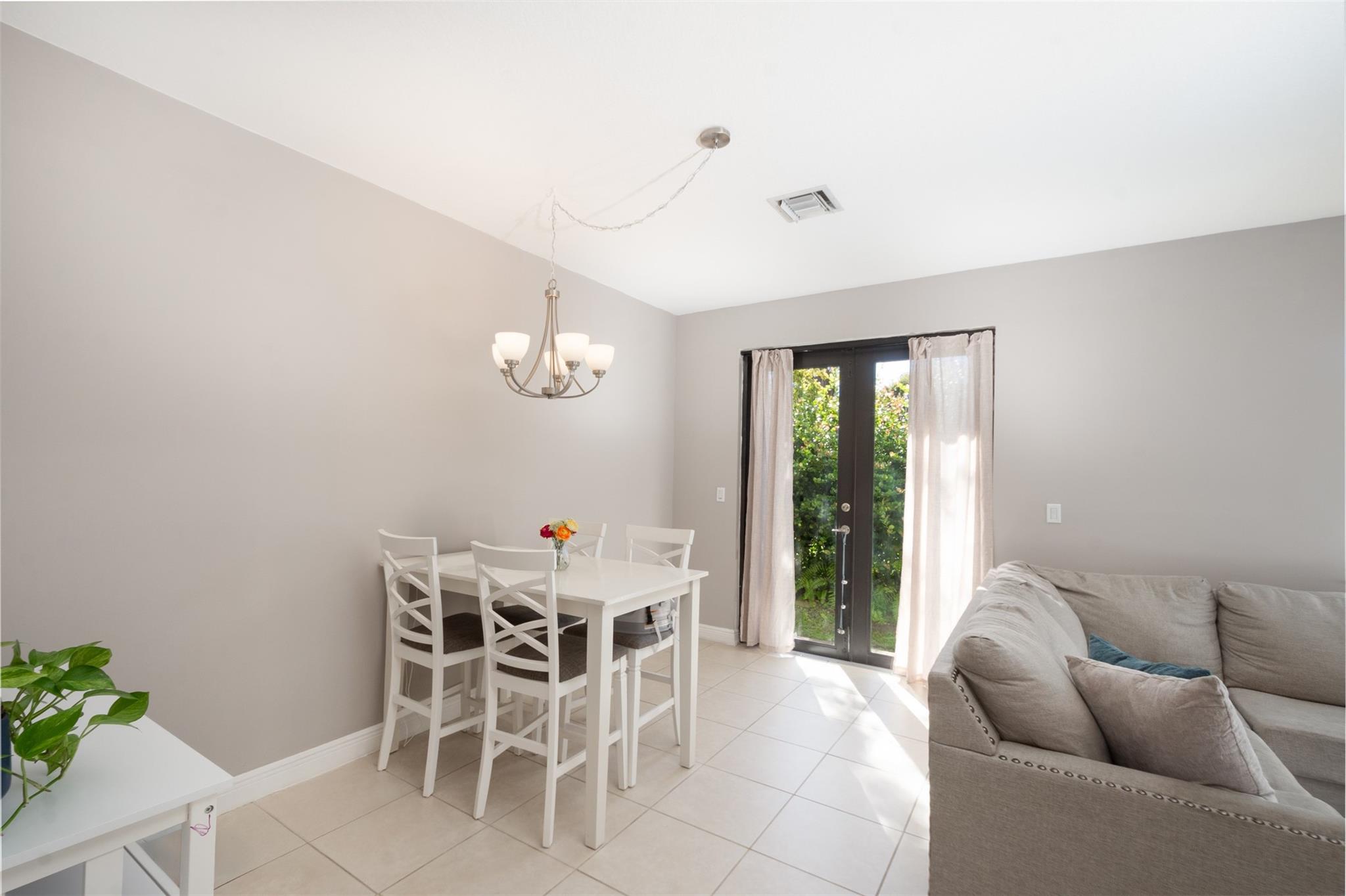 1638 SW 33rd Court, Fort Lauderdale, FL 33315