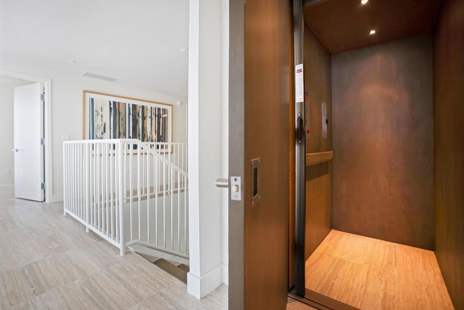 525 Fort Lauderdale Beach Boulevard 1701, Fort Lauderdale, FL 33304