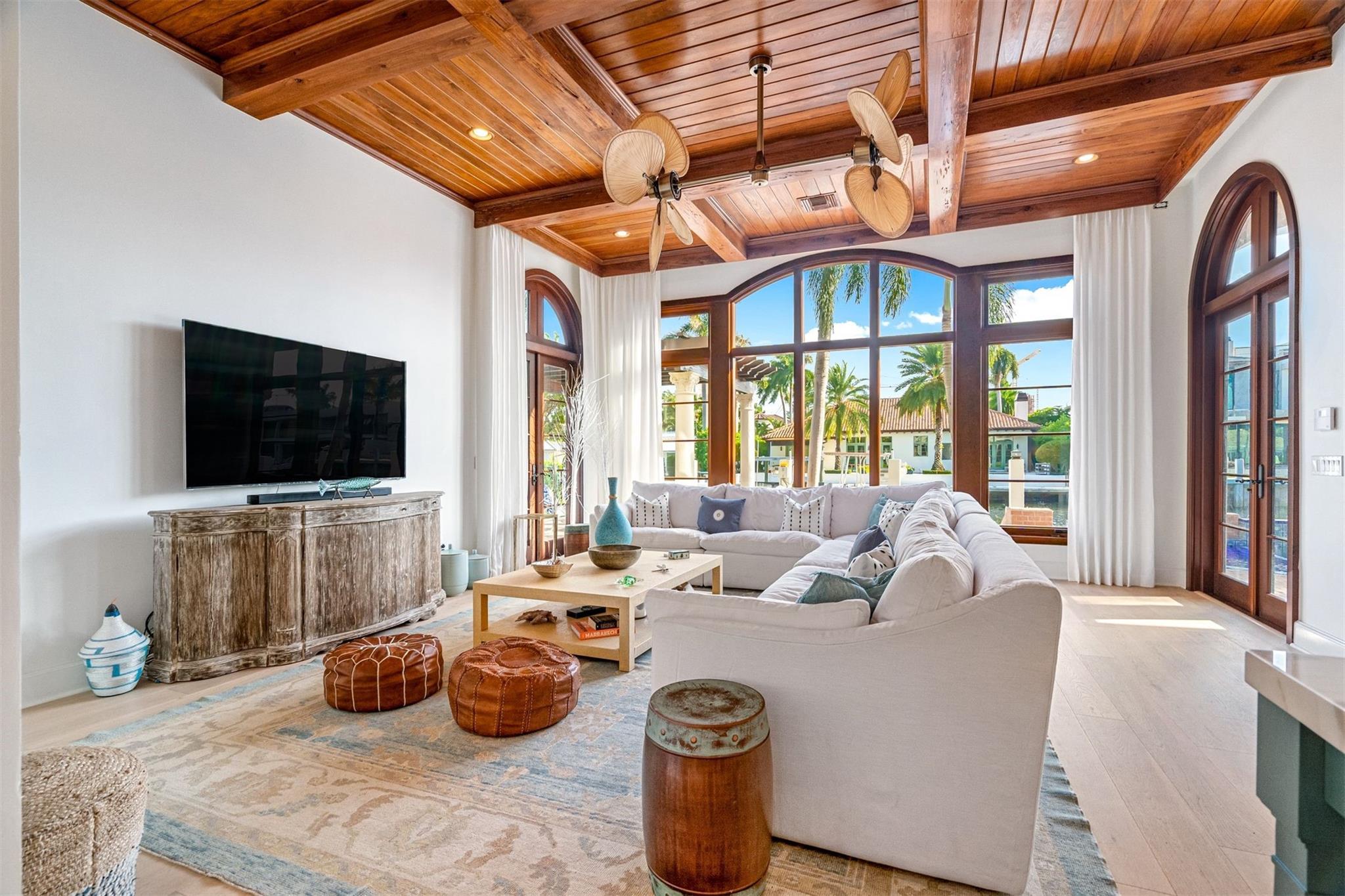 2530 Laguna Drive, Fort Lauderdale, FL 33316