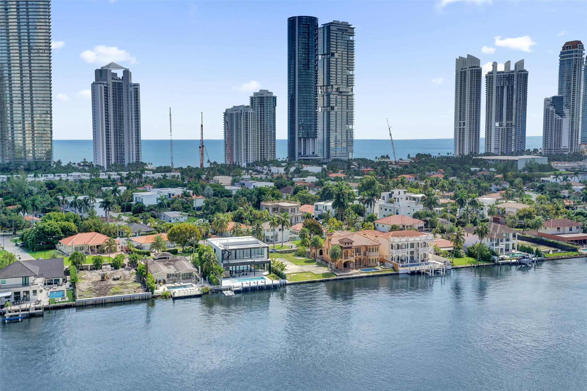Photo for 19101 NE 36th Court, 1709, Aventura, FL 33180 - listing #FX-10532871 19101 NE 36th Court, 1709, Aventura, FL 33180