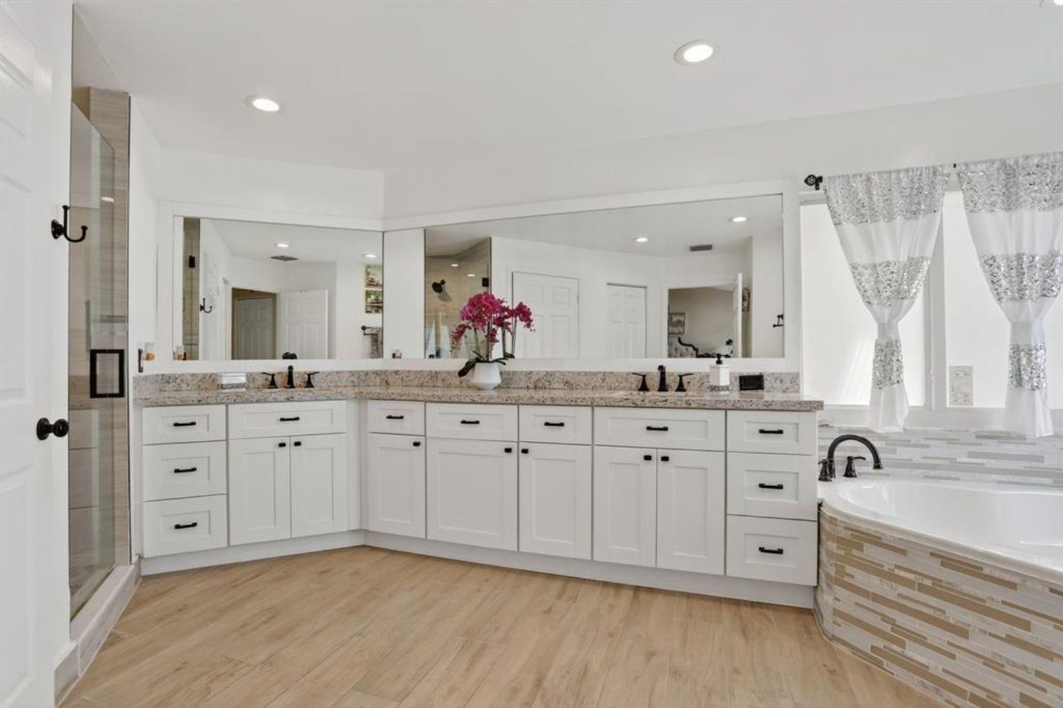 5340 NW 103rd Way, Coral Springs, FL 33076