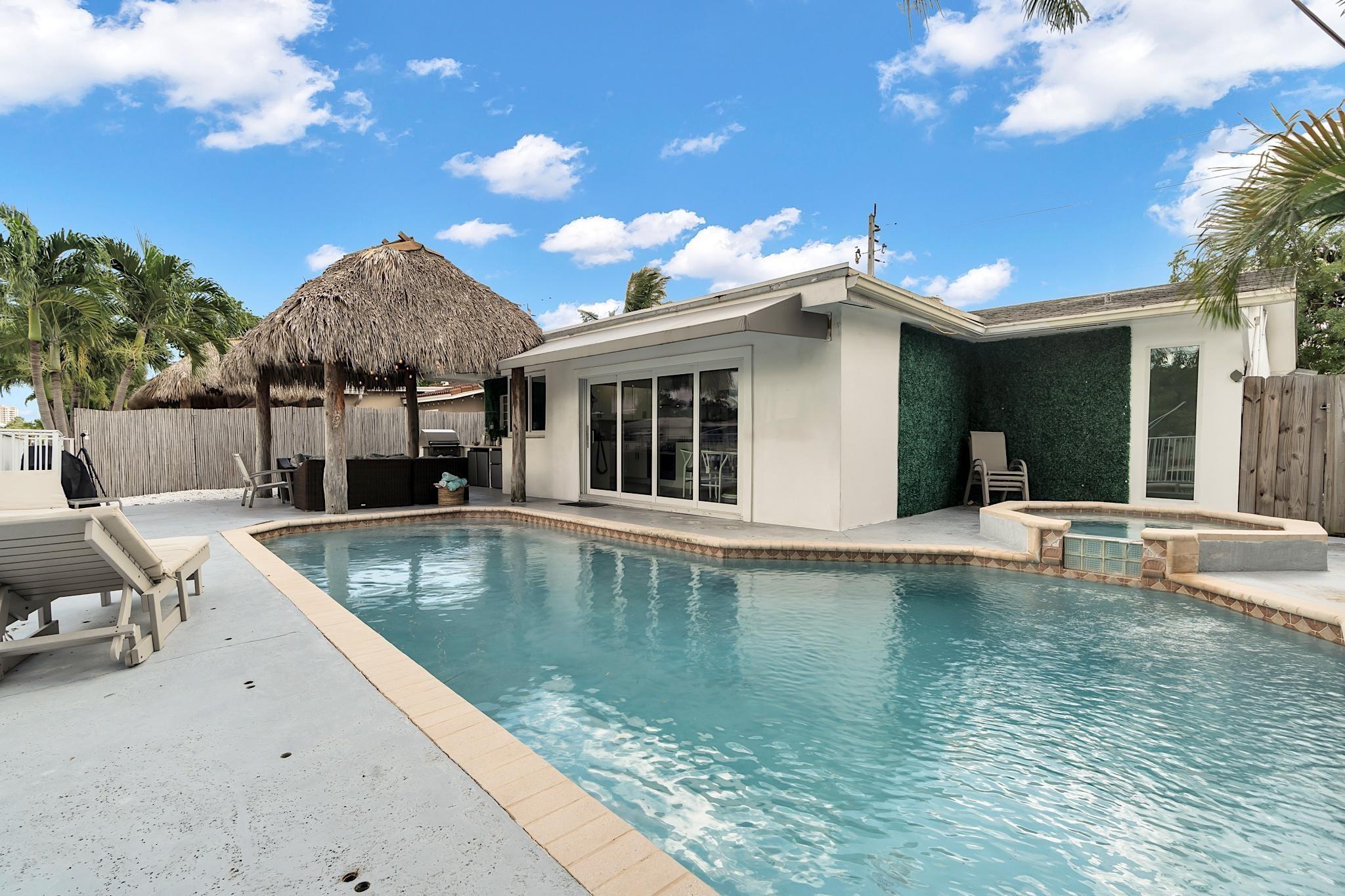 Photo for 2233 SE 15th Street, Pompano Beach, FL 33062 - listing #FX-10536498 2233 SE 15th Street, Pompano Beach, FL 33062