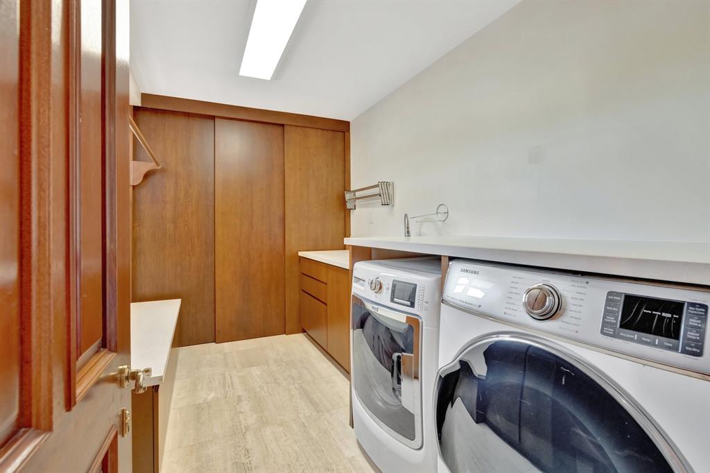 2441 SW 28th Avenue, Fort Lauderdale, FL 33312