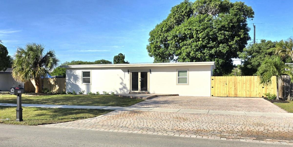 Photo for 4531 NE 15th Avenue, Pompano Beach, FL 33064 - listing #FX-10537055 4531 NE 15th Avenue, Pompano Beach, FL 33064