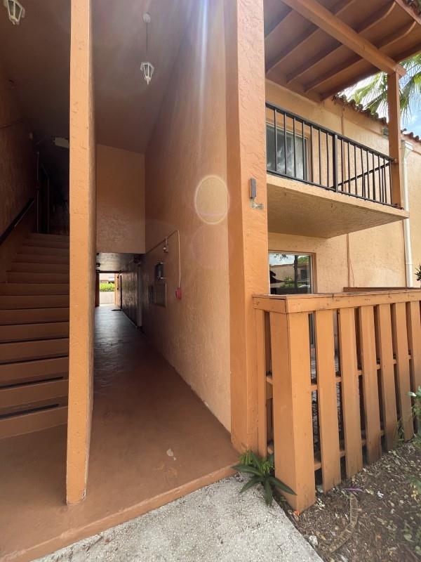 Photo for 7110 Fairway Drive, L19, Miami Lakes, FL 33014 - listing #FX-10524465 7110 Fairway Drive, L19, Miami Lakes, FL 33014