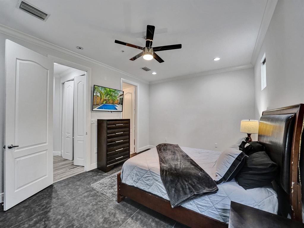 Photo for 1364 Bayview Drive, 1364, Fort Lauderdale, FL 33304 - Listing #FX-10418845 1364 Bayview Drive, 1364, Fort Lauderdale, FL 33304
