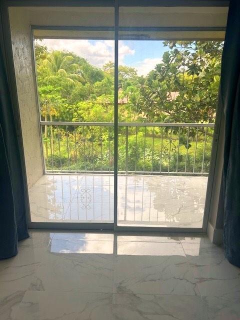 Photo for 10290 NW 36th Street, 7, Coral Springs, FL 33065 - listing #FX-10535731 10290 NW 36th Street, 7, Coral Springs, FL 33065