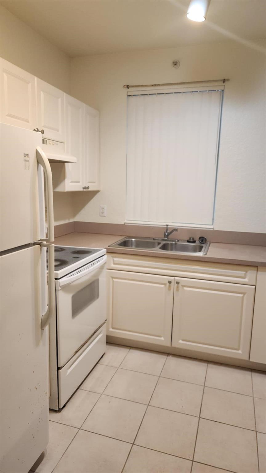 6884 W Sample Road 6884, Coral Springs, FL 33067