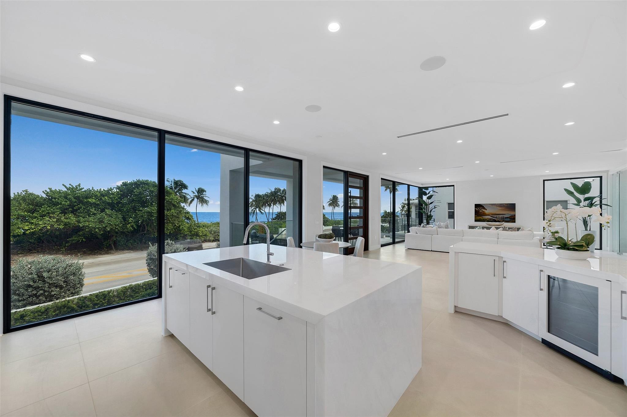 1813 N Fort Lauderdale Beach Boulevard, Fort Lauderdale, FL 33305