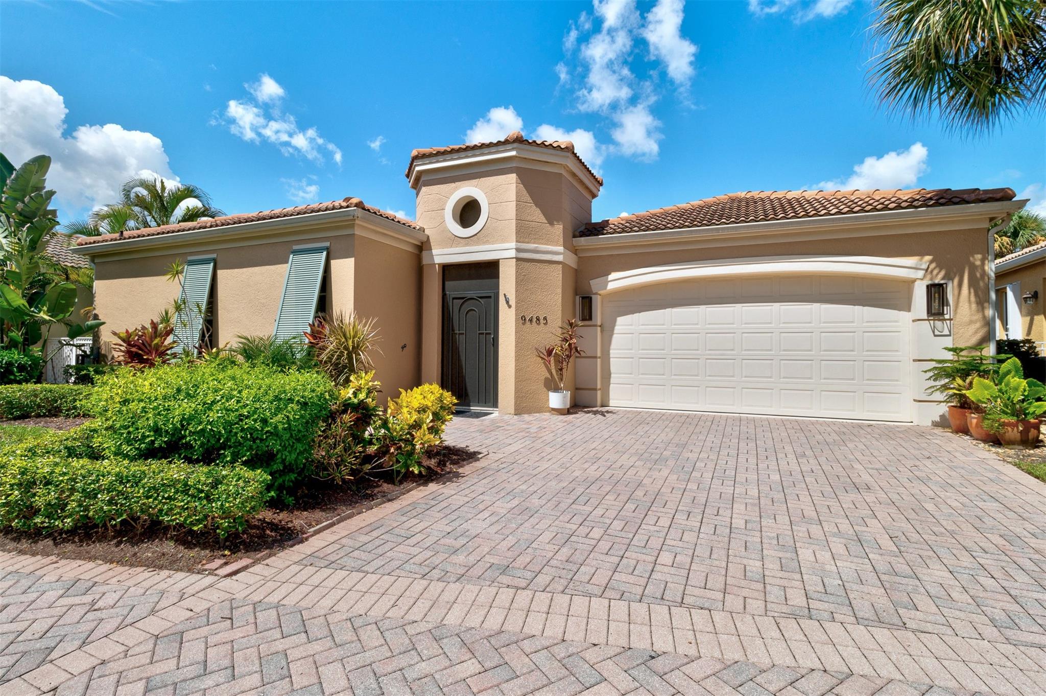 3bed+den (including casita?)