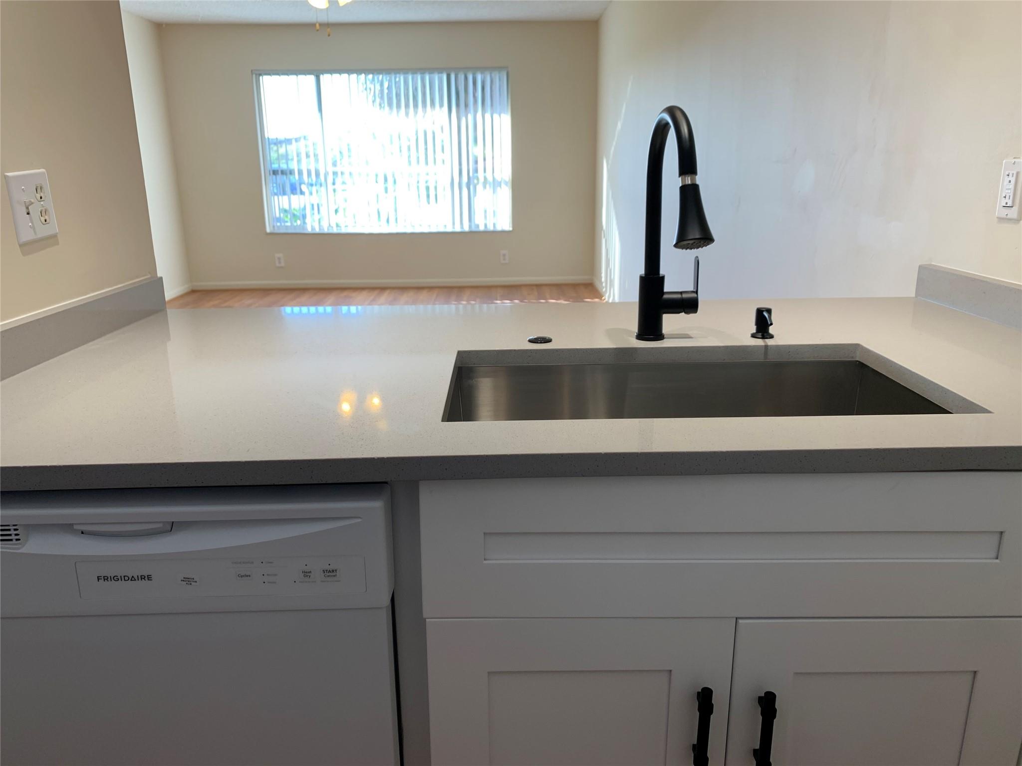 10038 Twin Lakes Drive 10038, Coral Springs, FL 33071