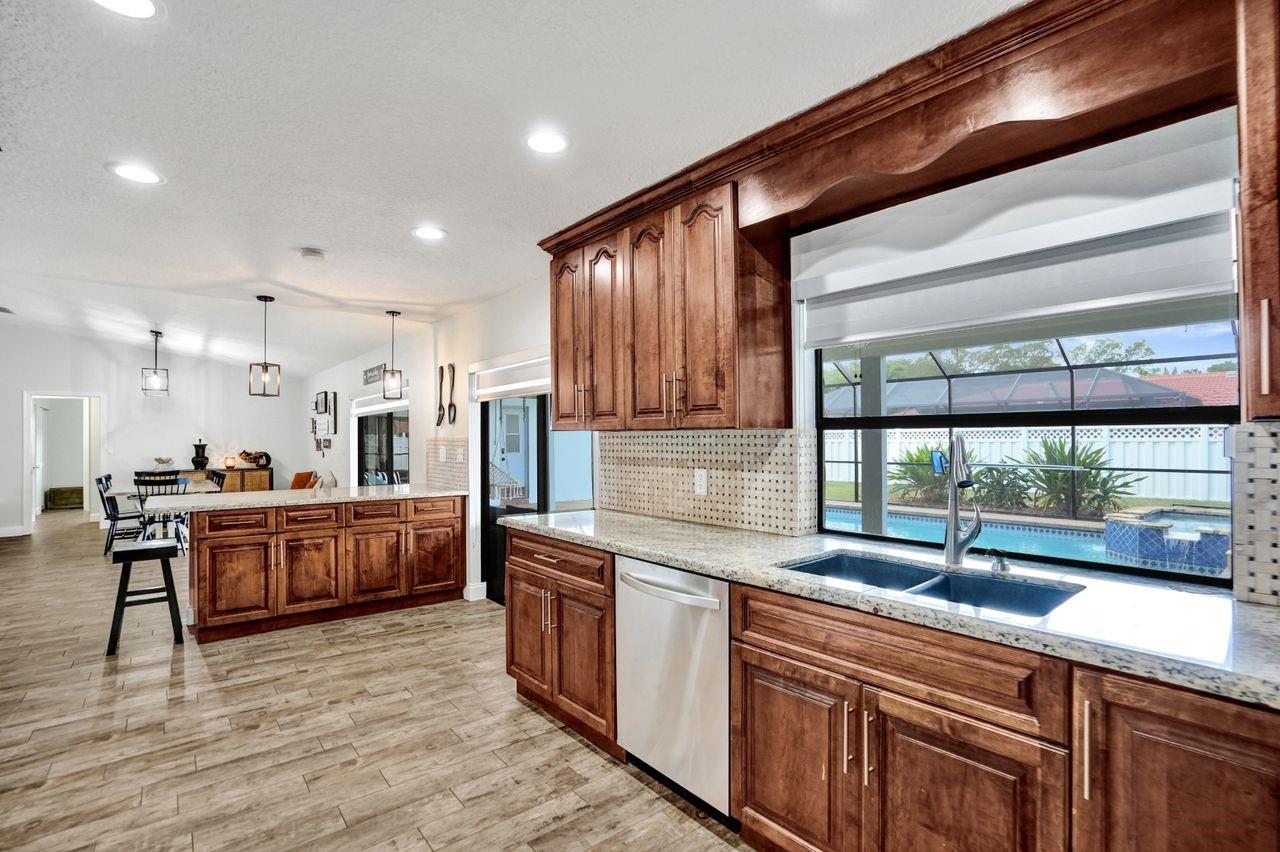 326 NW 101st Terrace, Coral Springs, FL 33071