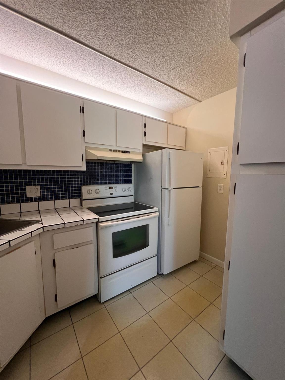 Photo for 1009 Green Pine Boulevard, H3, West Palm Beach, FL 33409 - Listing #FX-10526607 1009 Green Pine Boulevard, H3, West Palm Beach, FL 33409