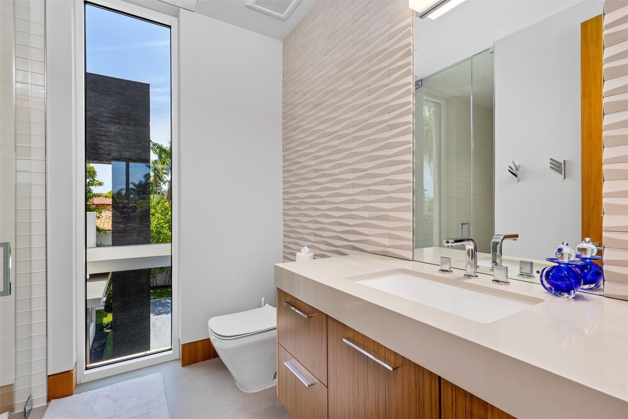 650 Royal Plaza Drive, Fort Lauderdale, FL 33301