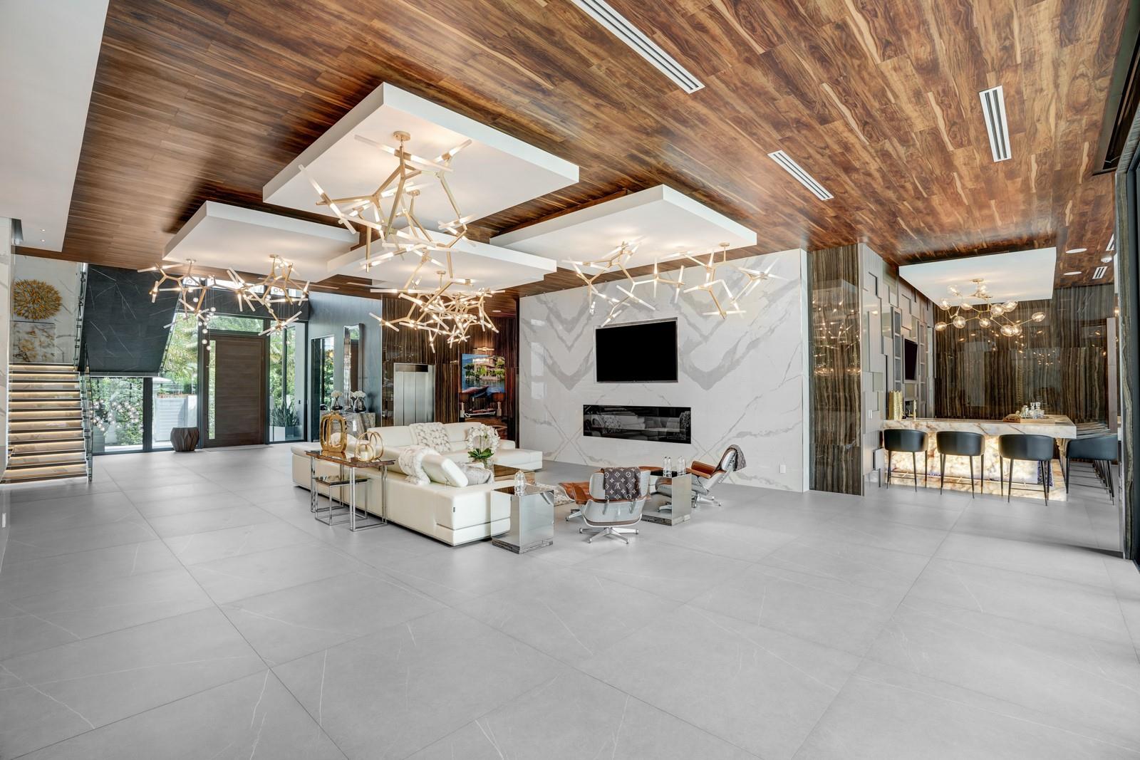 671 Middle River Drive, Fort Lauderdale, FL 33304