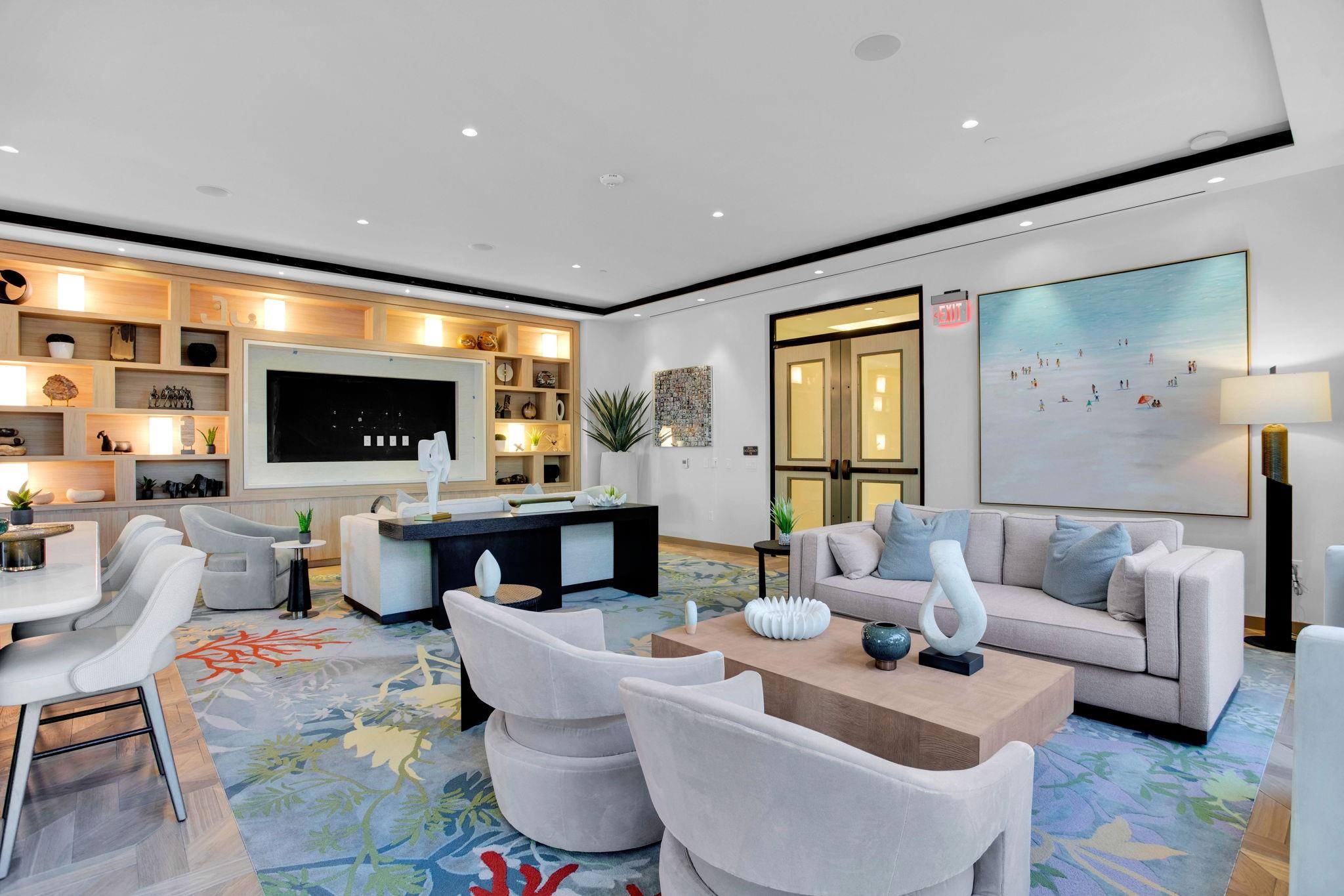 Seasons-Gathering Lounge