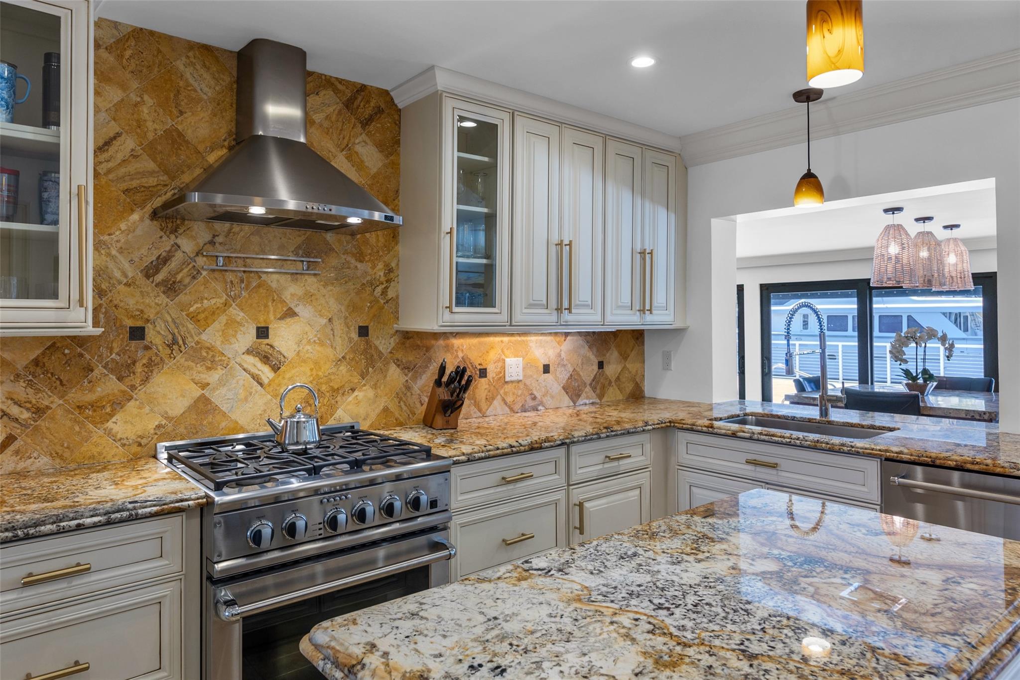 633 4th Key Drive, Fort Lauderdale, FL 33304