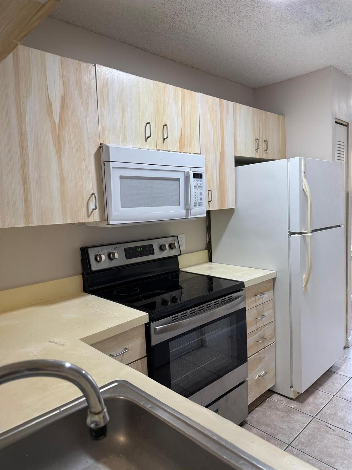 1058 Coral Club Drive 1058, Coral Springs, FL 33071