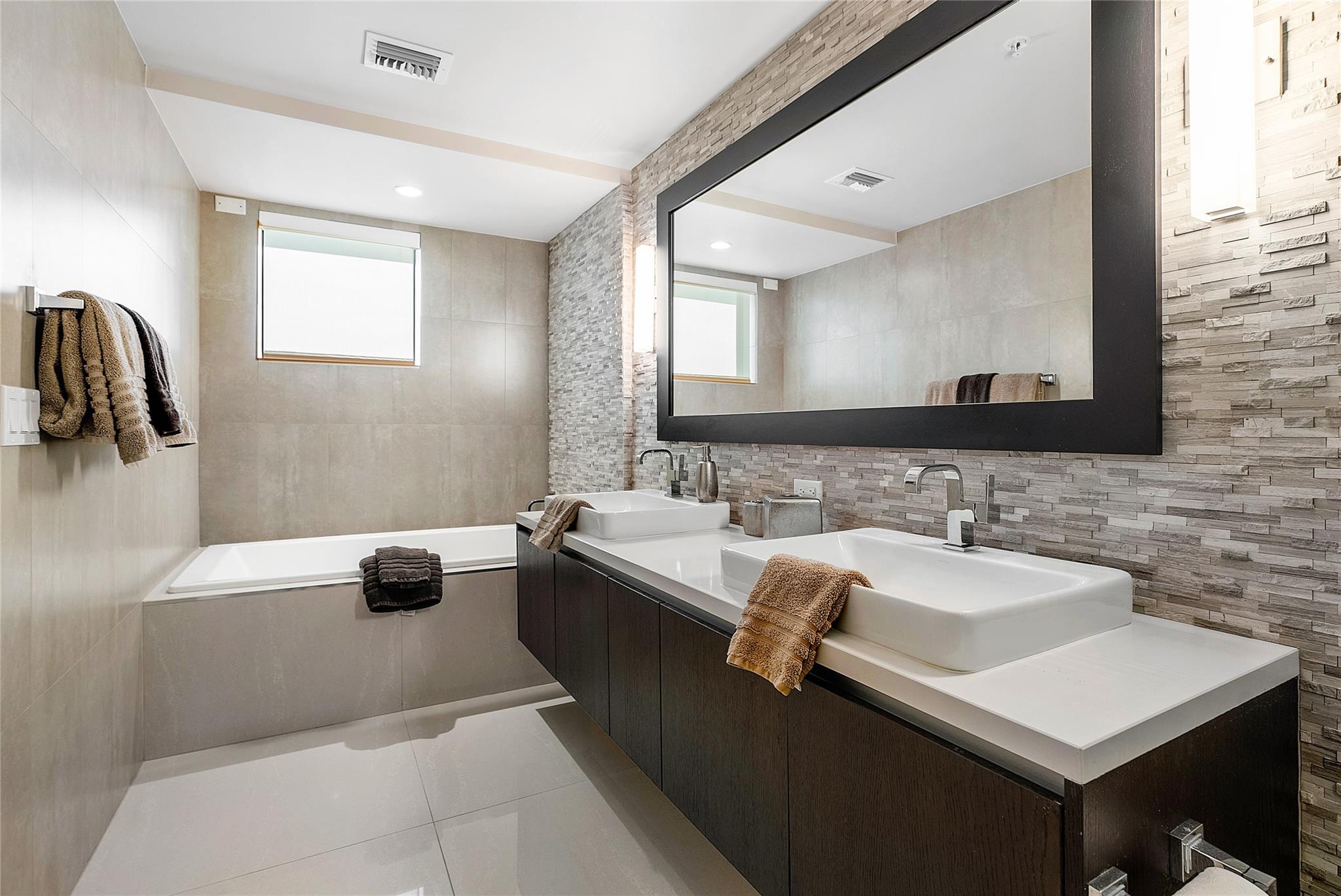 Photo for 3030 N Ocean, S203, Fort Lauderdale, FL 33308 - Listing #FX-10429298 3030 N Ocean, S203, Fort Lauderdale, FL 33308