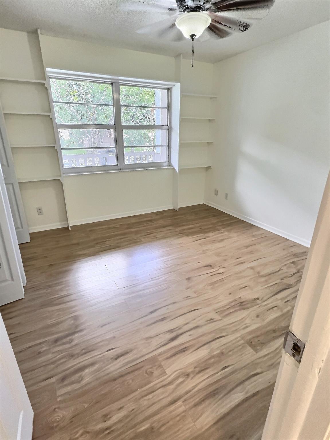 1100 NW 87th Avenue 208, Coral Springs, FL 33071