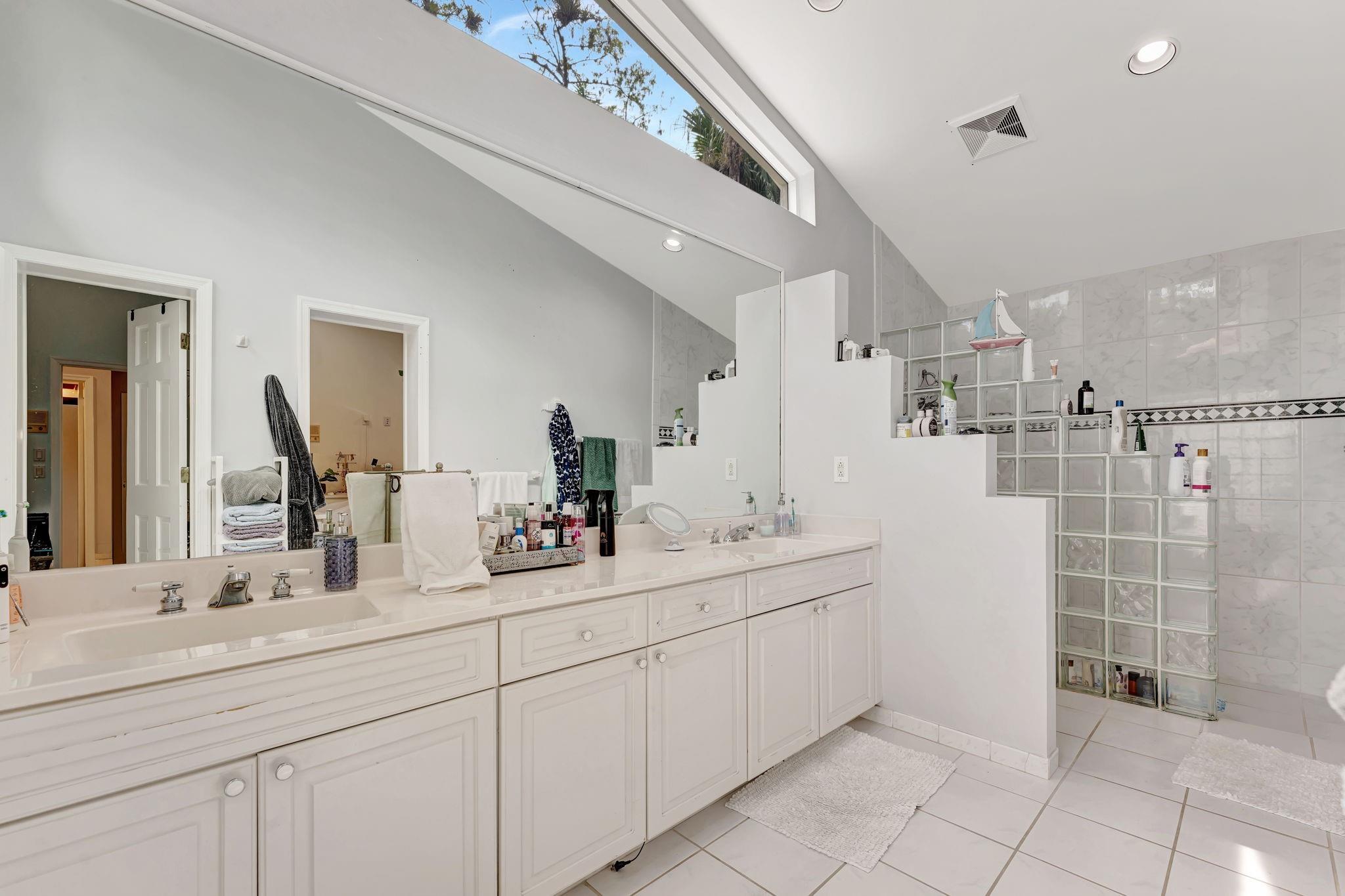 8140 NW 51st Place, Coral Springs, FL 33067