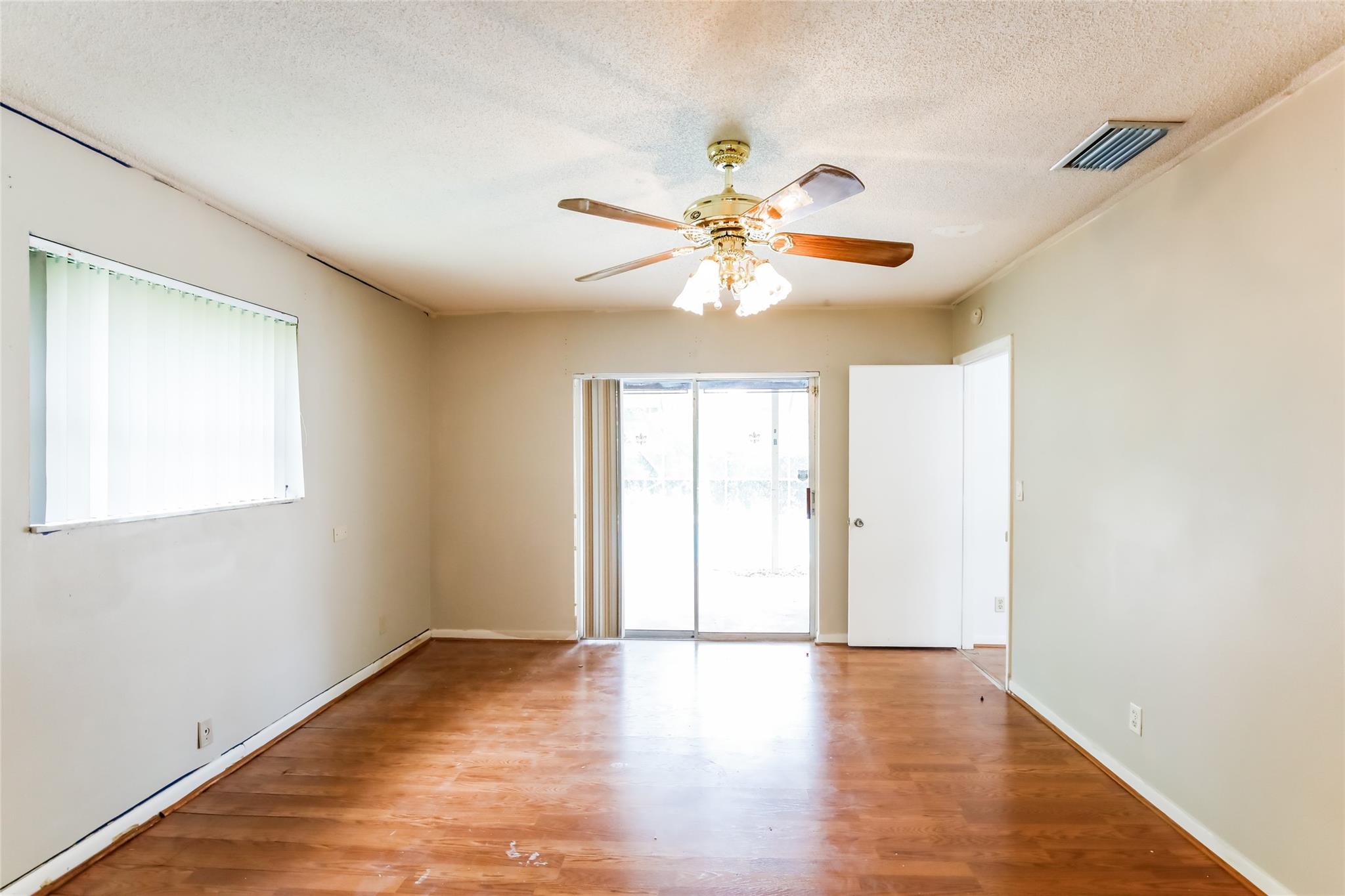 11275 NW 37th Court, Coral Springs, FL 33065