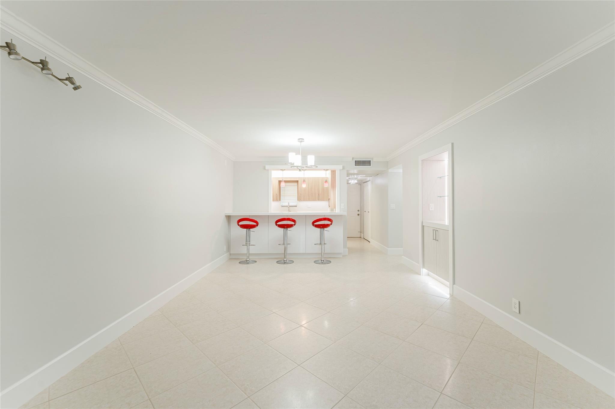 Photo for 9440 SW 8th Street, 207, Boca Raton, FL 33428 - Listing #FX-10517135 9440 SW 8th Street, 207, Boca Raton, FL 33428