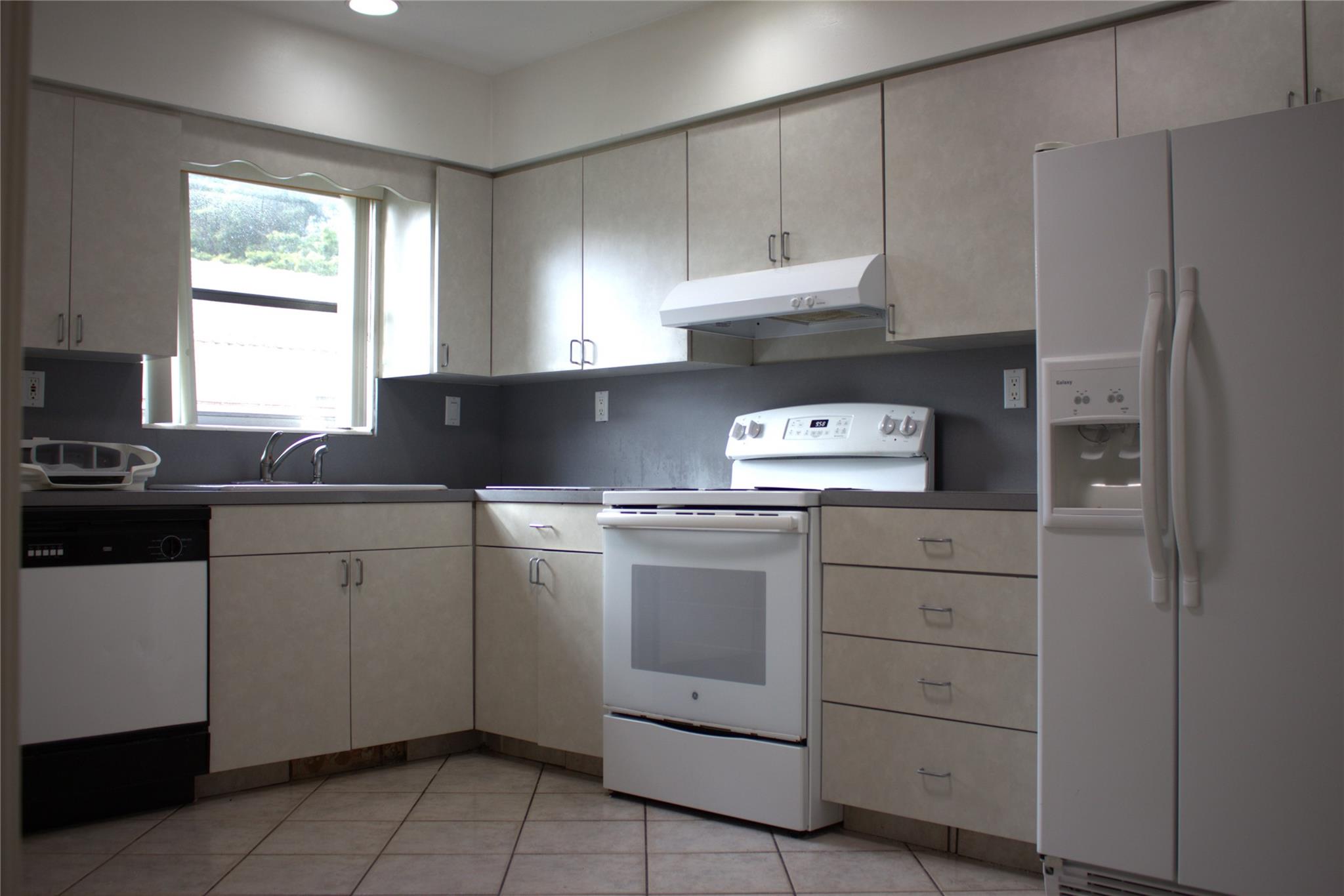 8600 NW 35th Street 3, Coral Springs, FL 33065