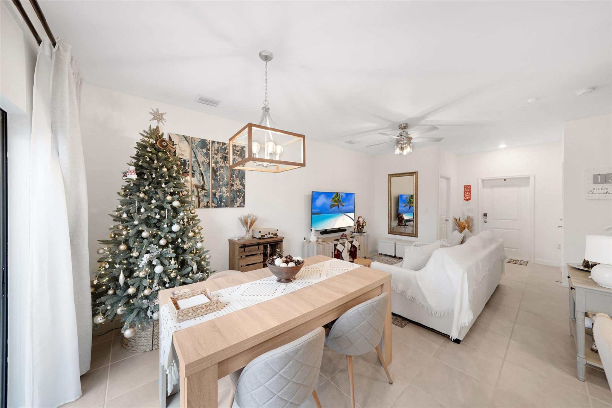 659 NW 204th Street, Miami, FL 33169