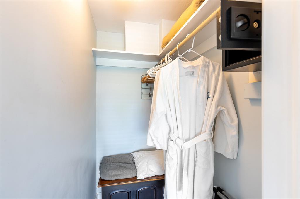 132 Isle Of Venice Drive, Fort Lauderdale, FL 33301