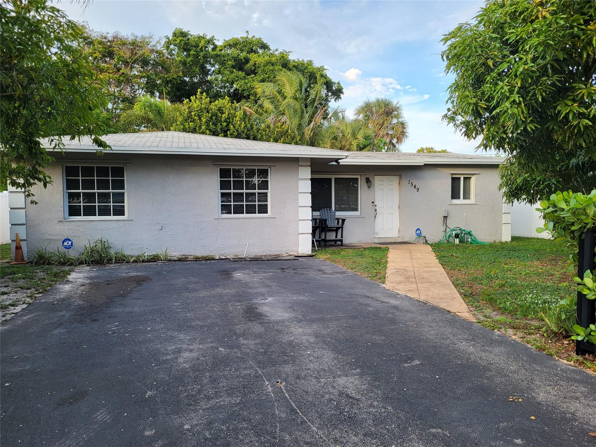 Photo for 1549 NE 26th Court, Pompano Beach, FL 33064 - listing #FX-10540267 1549 NE 26th Court, Pompano Beach, FL 33064