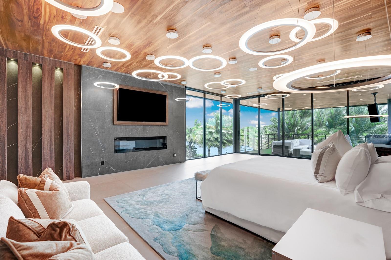 671 Middle River Drive, Fort Lauderdale, FL 33304