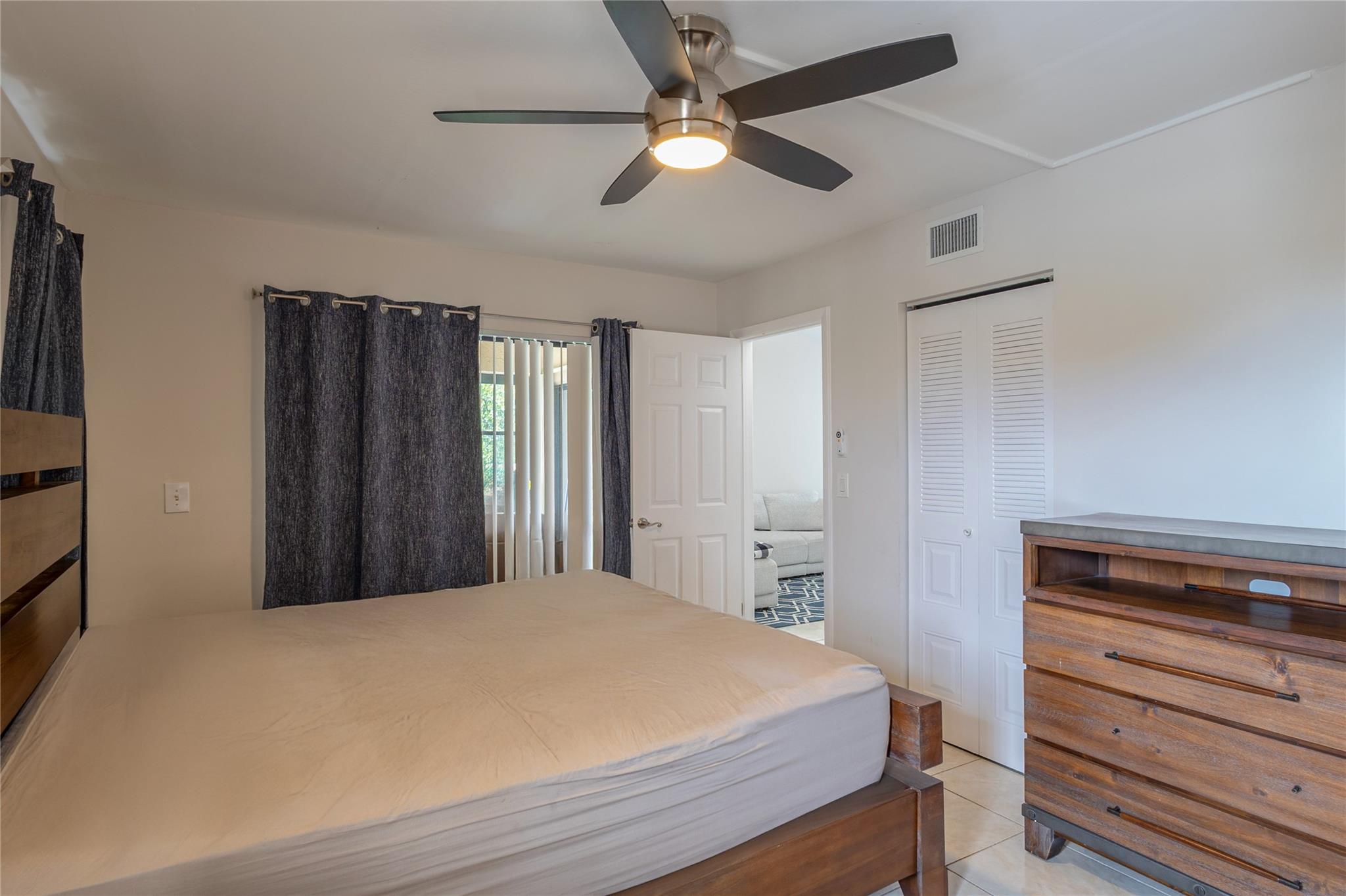 8725 Shadow Wood Boulevard 312, Coral Springs, FL 33071