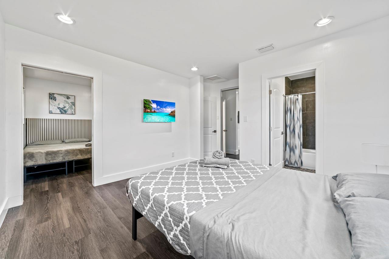 1215 NE 200th Street, Miami, FL 33179