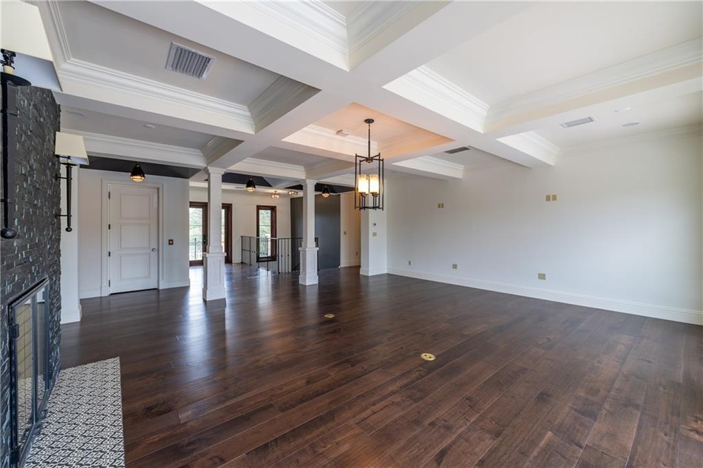 PLAYROOOM WITH ELEVATOR ACCESS