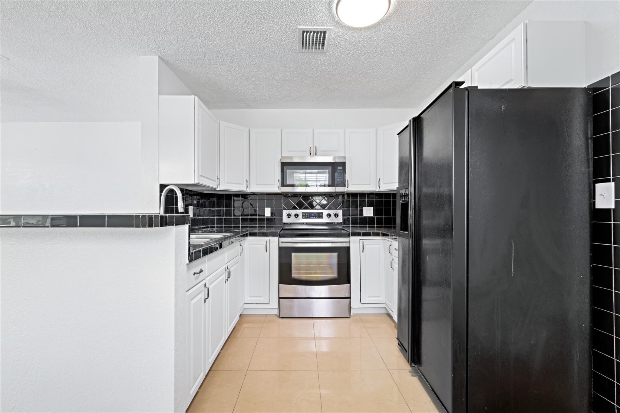 Photo for 6128 SW 2nd Street, Margate, FL 33068 - Listing #FX-10521147 6128 SW 2nd Street, Margate, FL 33068