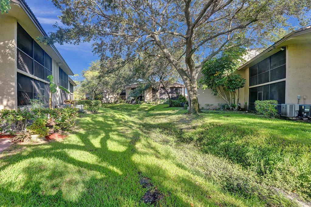 9557 NW 2nd Place 9557, Coral Springs, FL 33071