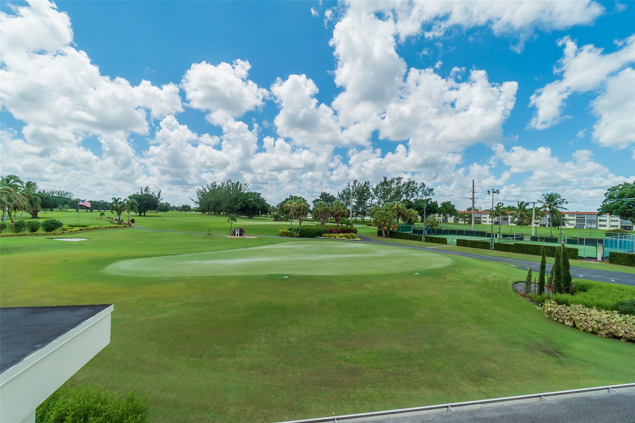 Photo for 8900 Washington Boulevard, 506B, Pembroke Pines, FL 33025 - Listing #FX-10484168 8900 Washington Boulevard, 506B, Pembroke Pines, FL 33025